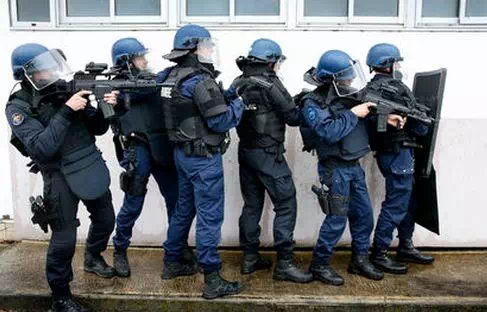 Tenue PSIG (Peloton de Surveillance et d'Intervention de la Gendarmerie)