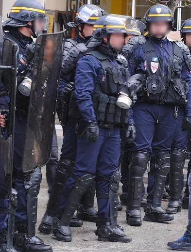 Tenue de CRS de la Police nationale
